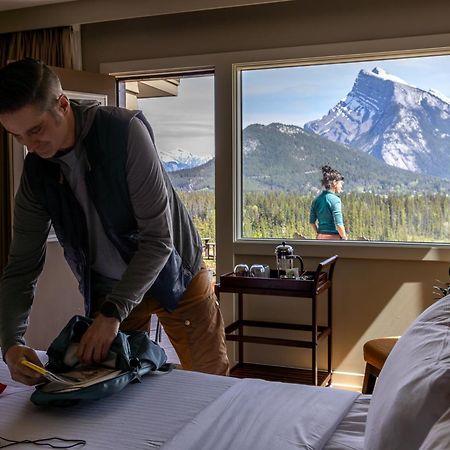 เดอะ จูนิเพอร์ โฮเต็ล แอนด์ บิสโตร Hotel แบมฟ์ ภายนอก รูปภาพ