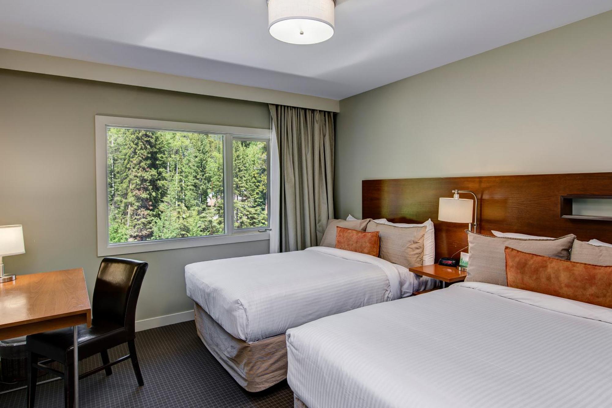 เดอะ จูนิเพอร์ โฮเต็ล แอนด์ บิสโตร Hotel แบมฟ์ ภายนอก รูปภาพ