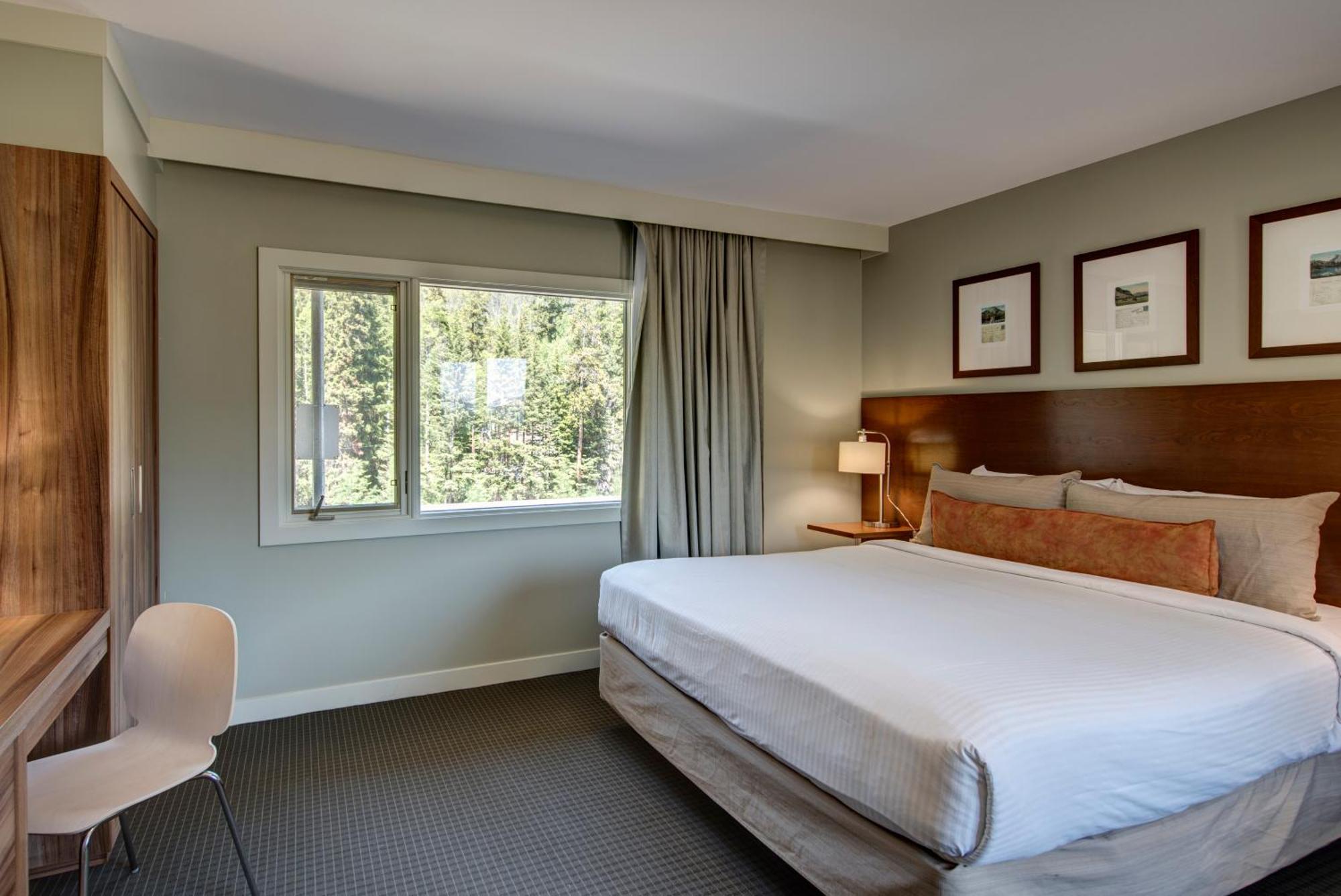 เดอะ จูนิเพอร์ โฮเต็ล แอนด์ บิสโตร Hotel แบมฟ์ ภายนอก รูปภาพ